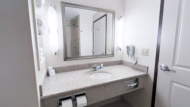 Images Holiday Inn Express & Suites Morton Peoria Area by IHG