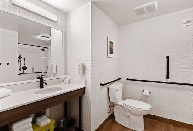 Images Hampton Inn & Suites Lake George