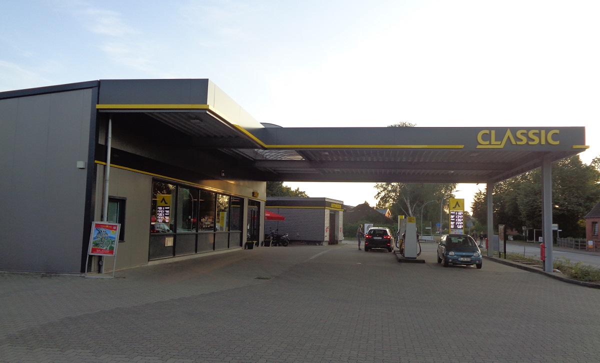 Kundenbild groß 1 CLASSIC Tankstelle