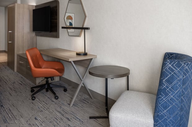 Images Holiday Inn Express & Suites Brattleboro by IHG