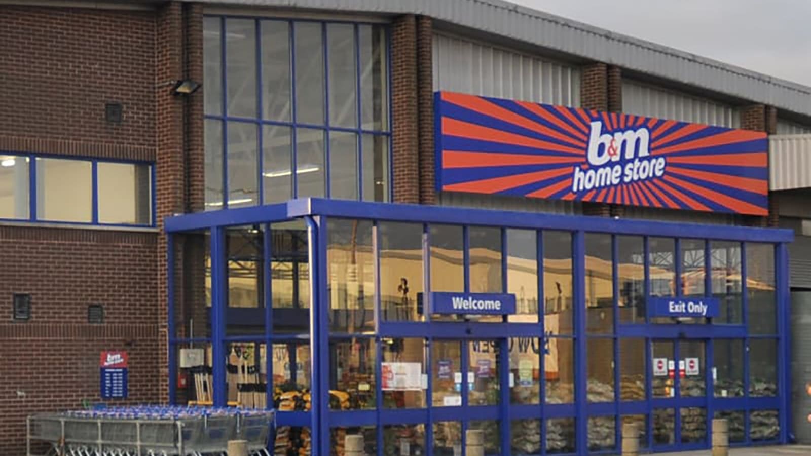 Images B&M Home Store with Garden Centre