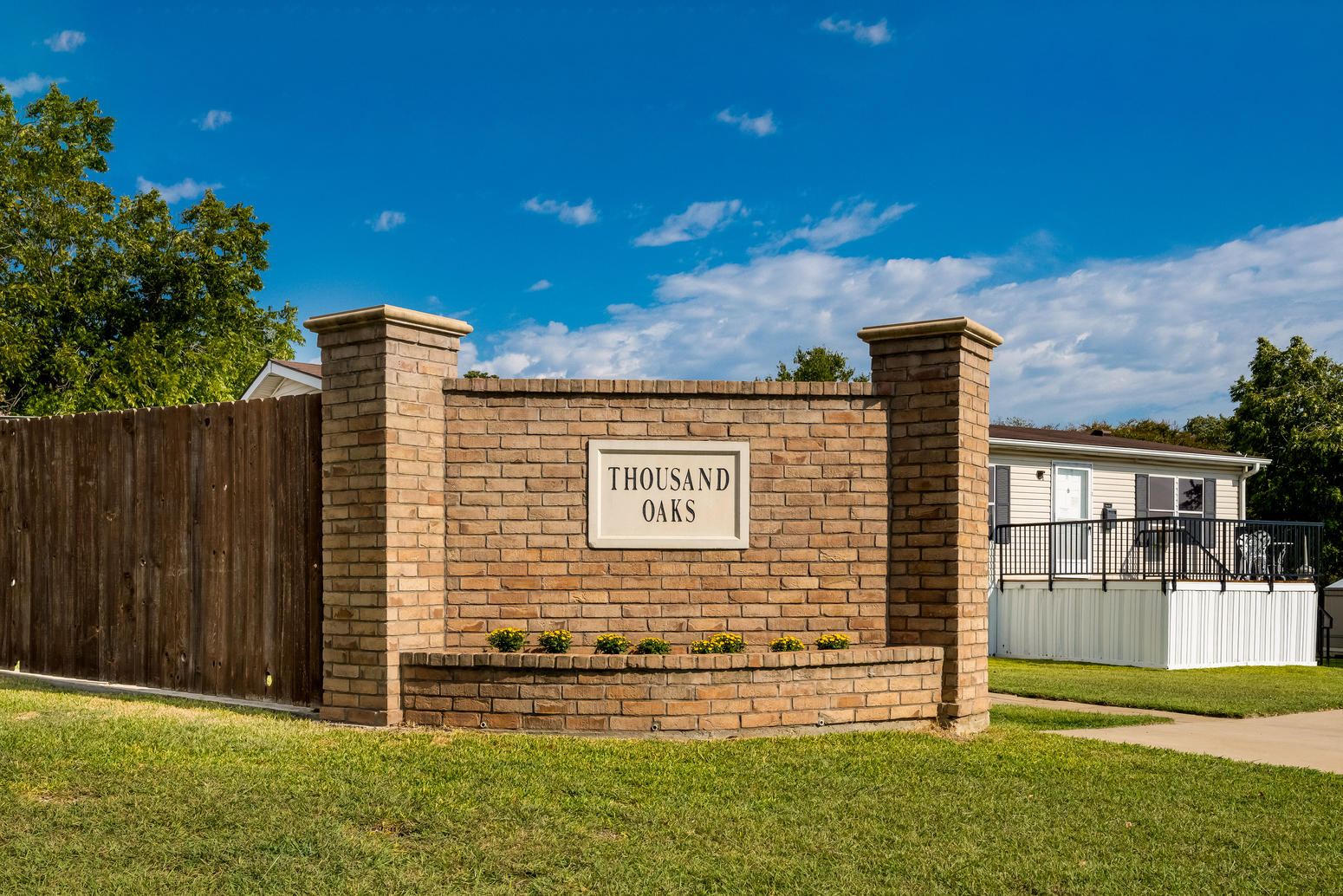 Thousand Oaks Community Monument Sign