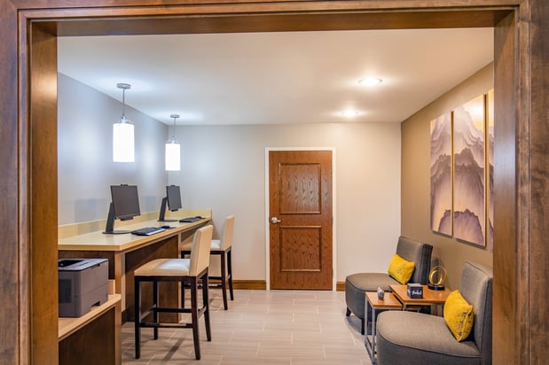 Images Staybridge Suites Charlottesville Airport by IHG