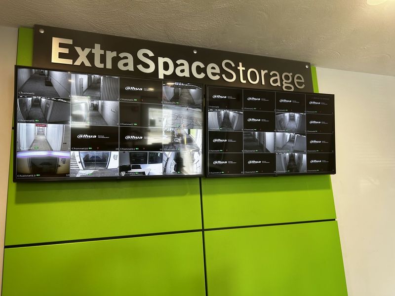 Images Extra Space Storage