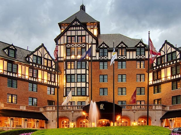Images The Hotel Roanoke & Conference Center, Curio Collection by Hilton