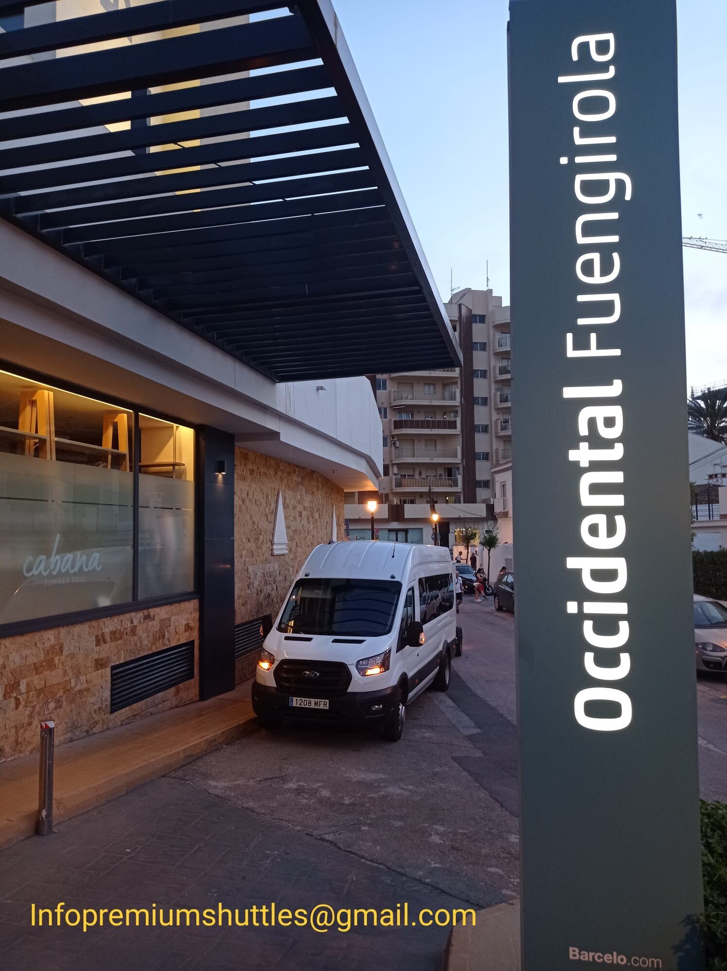 Images Premium Shuttles