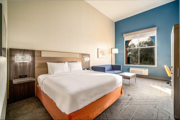 Images Holiday Inn Express & Suites Phoenix - Mesa West by IHG