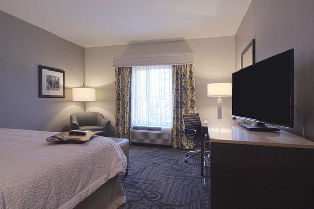 Images Hampton Inn & Suites Columbus/University Area