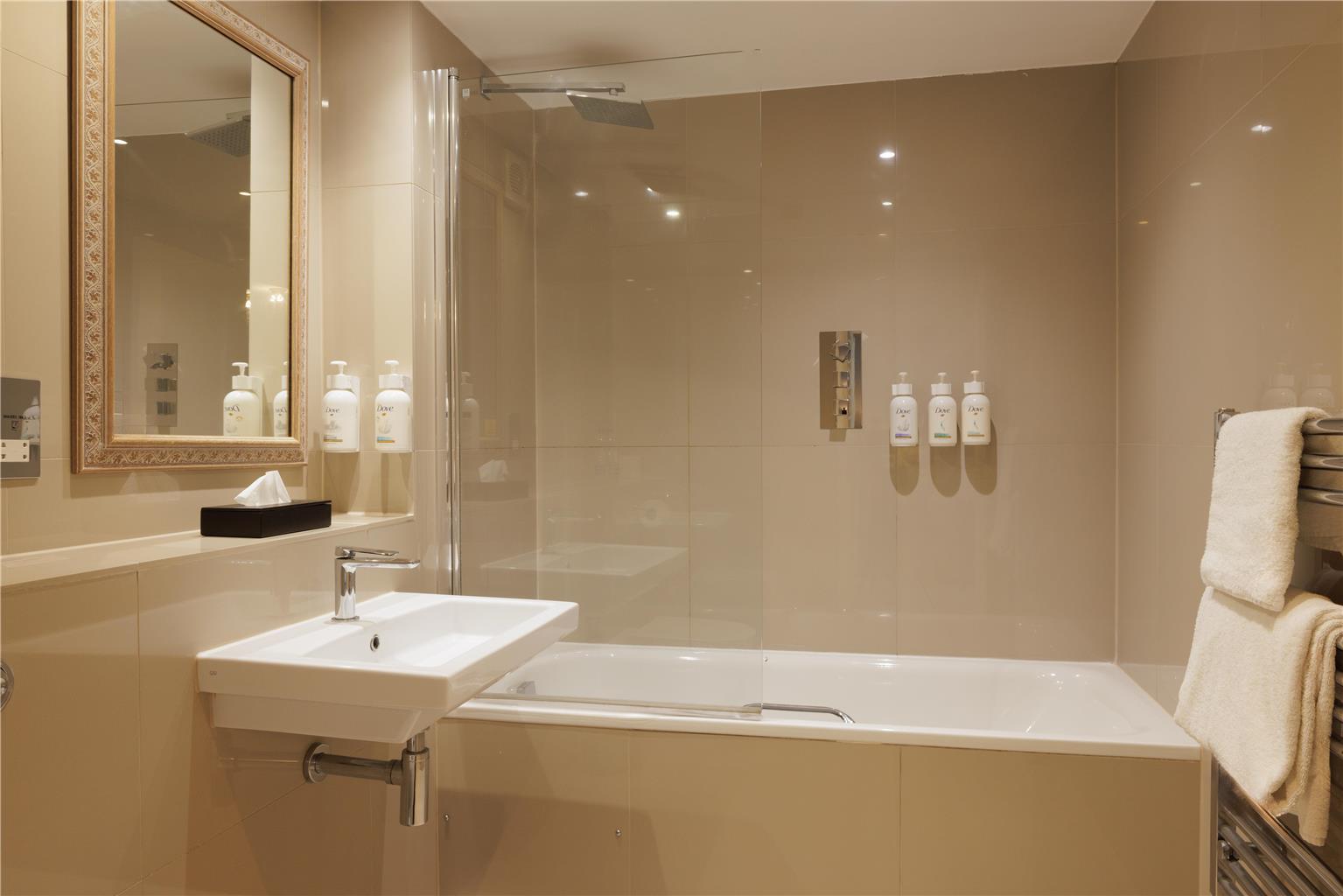 Images New Bath Hotel, a member of Radisson Individuals