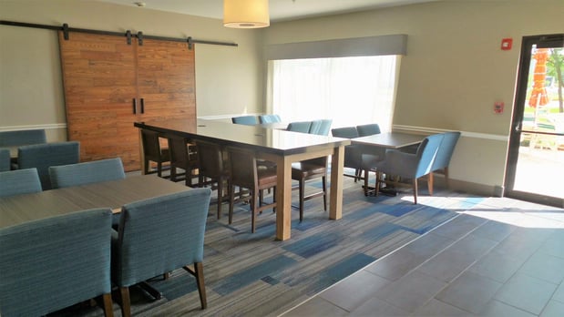 Images Muncie Place Hotel & Suites