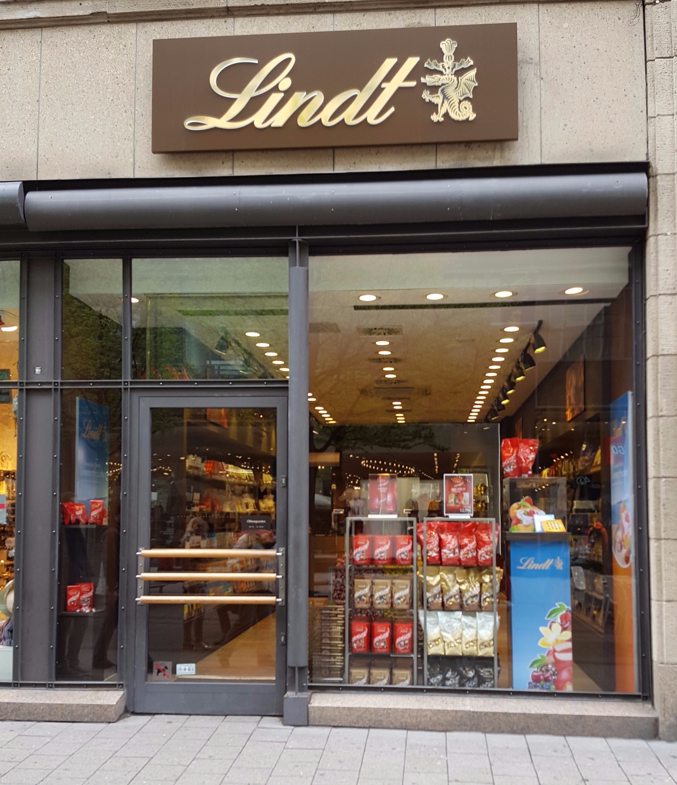 Bilder Lindt Boutique Hamburg