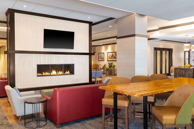 Images Hampton Inn & Suites Madison Downtown