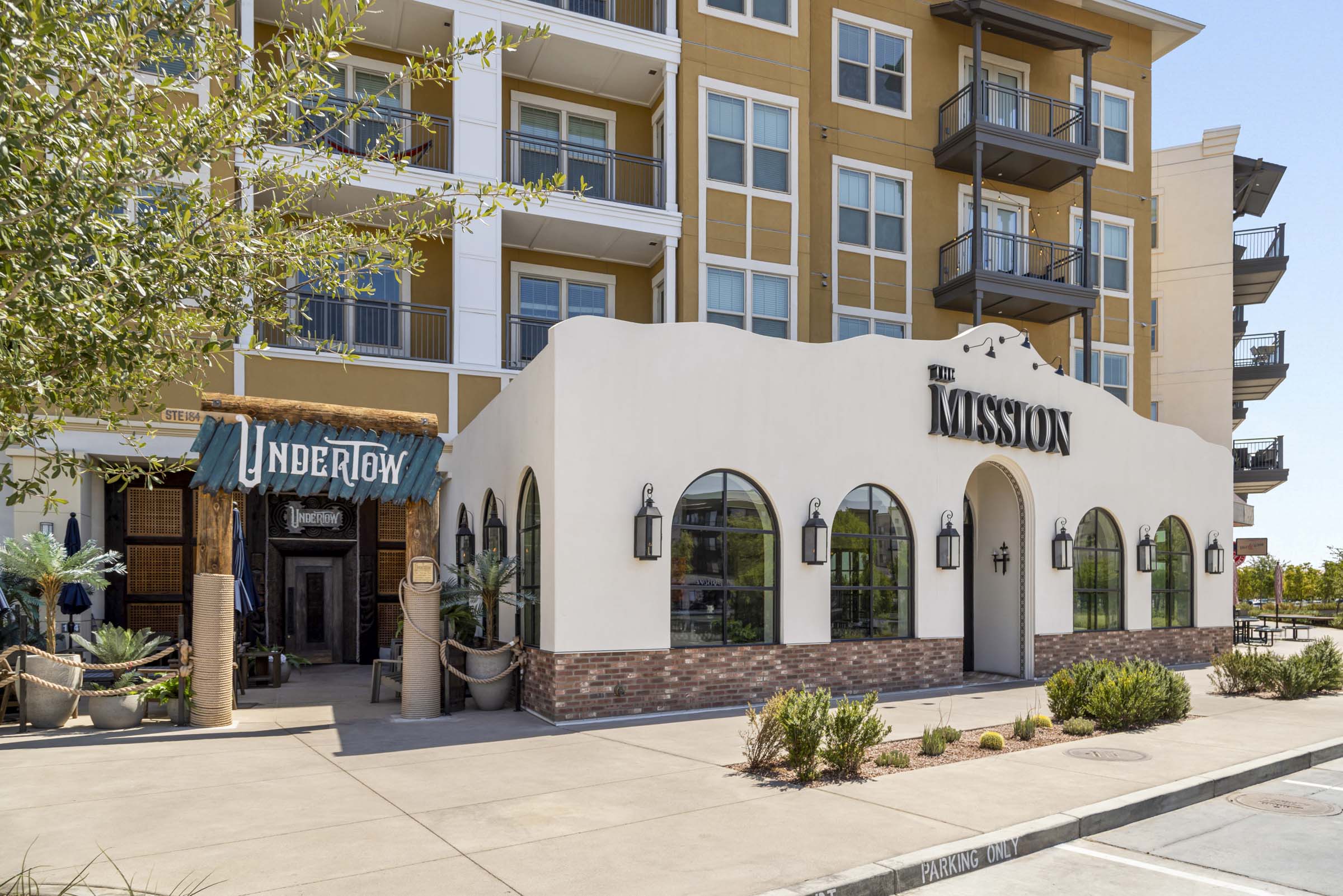 First-floor restaurants, The Mission and Undertow, at Camden Gilbert apartments in Gilbert, AZ 