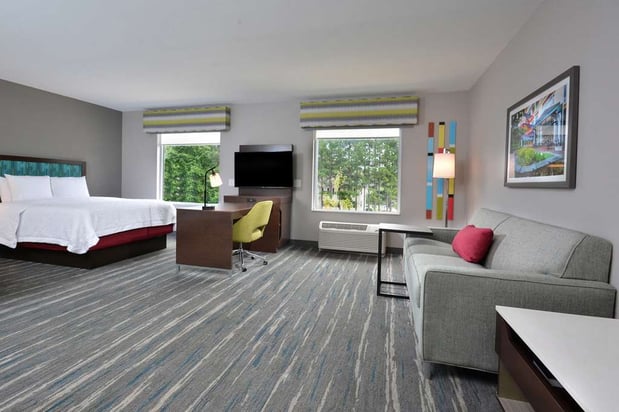Images Hampton Inn & Suites by Hilton Charlotte North I 485