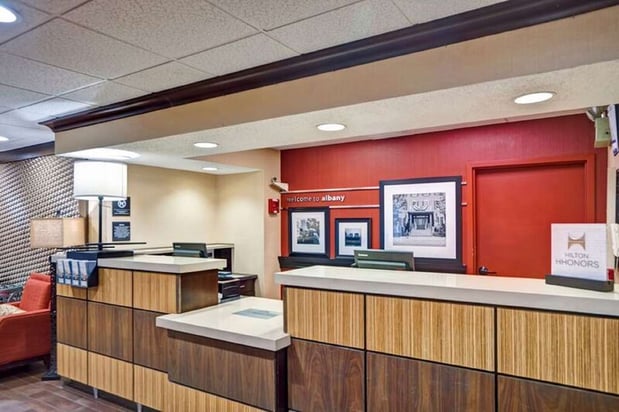 Images Hampton Inn Albany-Wolf Road (Airport)