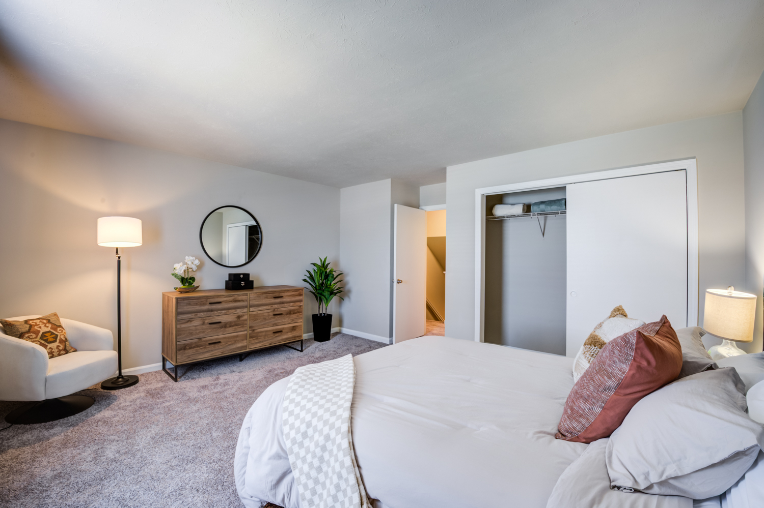 The Boardwalk at Westlake Apartments and Townhomes Image