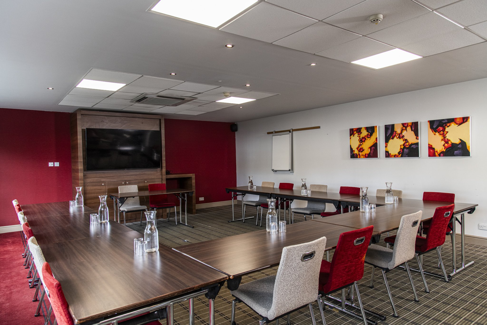 Images Holiday Inn Express Glasgow Airport by IHG