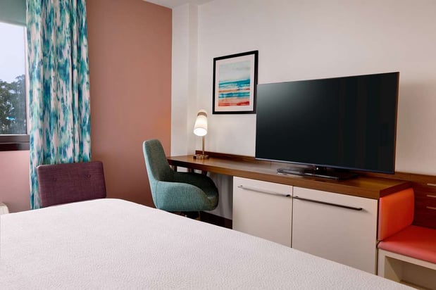 Images Hilton Garden Inn LAX Los Angeles Airport
