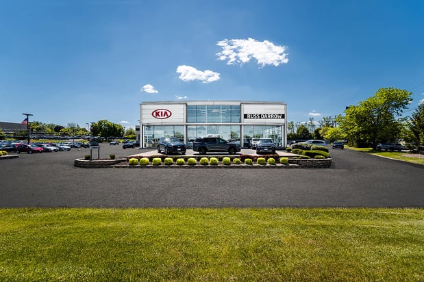 Images Russ Darrow Kia of Waukesha Service Center