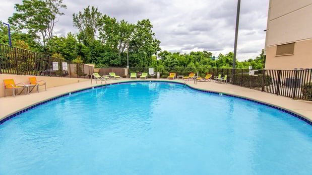 Images Holiday Inn Knoxville N - Merchant Drive by IHG