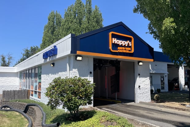 Images Happy's Drive Thru Car Wash