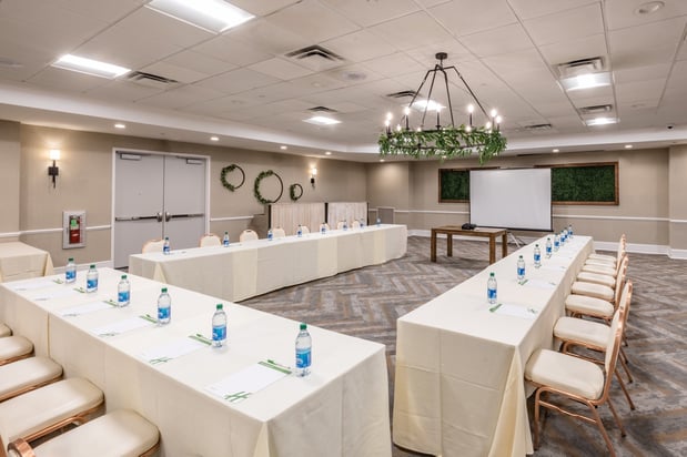 Images Holiday Inn Manahawkin/Long Beach Island by IHG