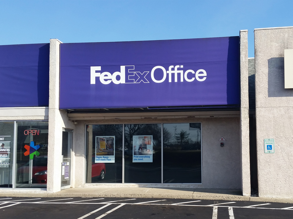 Exterior photo of FedEx Office location at 25 Airport Sq\t Print quickly and easily in the self-service area at the FedEx Office location 25 Airport Sq from email, USB, or the cloud\t FedEx Office Print & Go near 25 Airport Sq\t Shipping boxes and packing services available at FedEx Office 25 Airport Sq\t Get banners, signs, posters and prints at FedEx Office 25 Airport Sq\t Full service printing and packing at FedEx Office 25 Airport Sq\t Drop off FedEx packages near 25 Airport Sq\t FedEx shipping near 25 Airport Sq