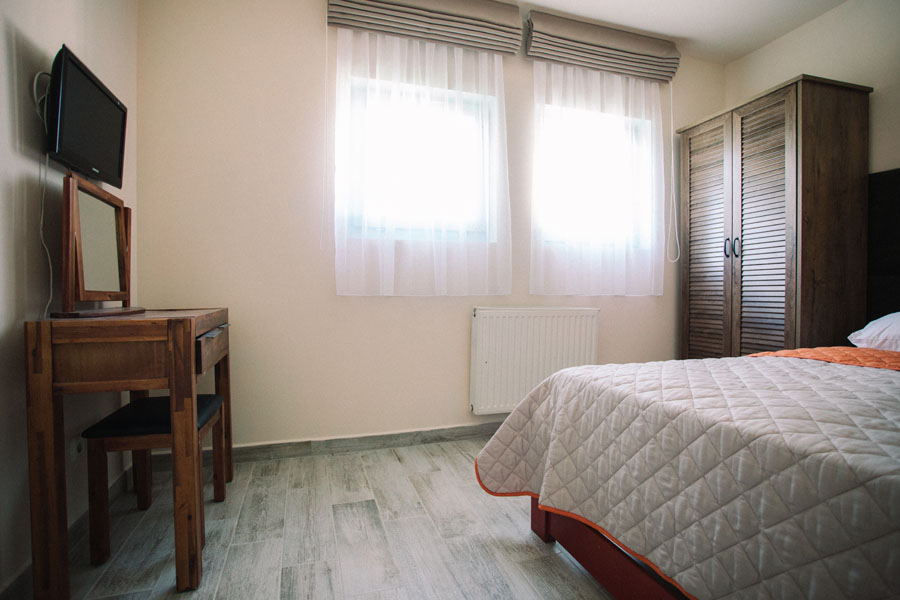 Images Ötösfogat Panzió, Étterem és Pizzázó