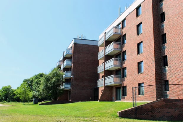 Images Stratton Hill Park Apartments