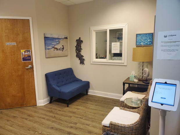 Images LifeStance Therapists & Psychiatrists Sterling