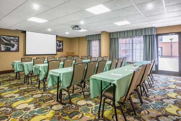 Images Hampton Inn & Suites Florence Center