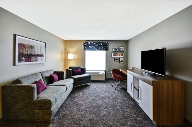Images Hampton Inn & Suites Columbus-Easton Area
