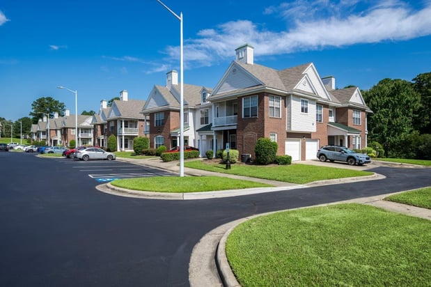 Images Preserve at Grande Oaks Apartment Homes
