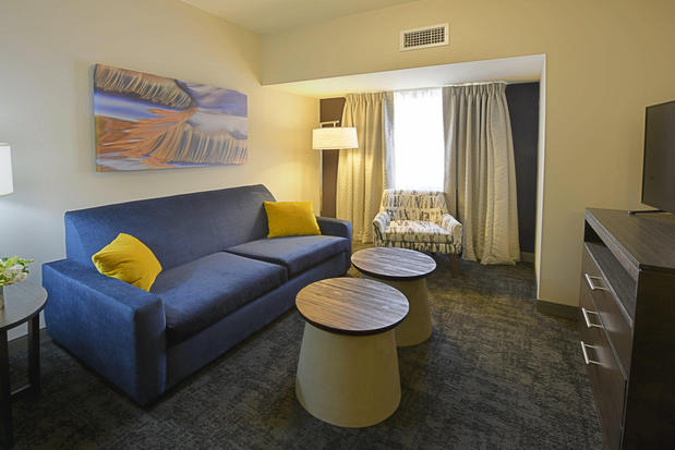 Images Staybridge Suites Little Rock - Medical Center, an IHG Hotel