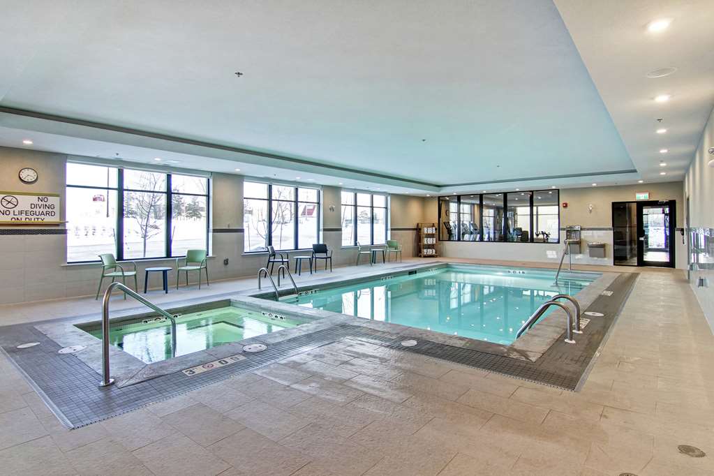 Pool Home2 Suites by Hilton Edmonton South Edmonton (780)250-3000