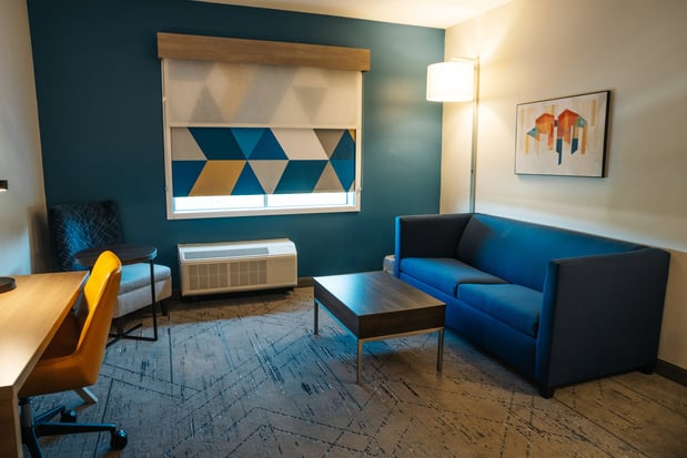Images Holiday Inn Express & Suites McCalla - Birmingham West by IHG