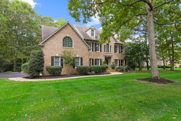 Images Bradley Rayfield, Coldwell Banker Residential - Salisbury