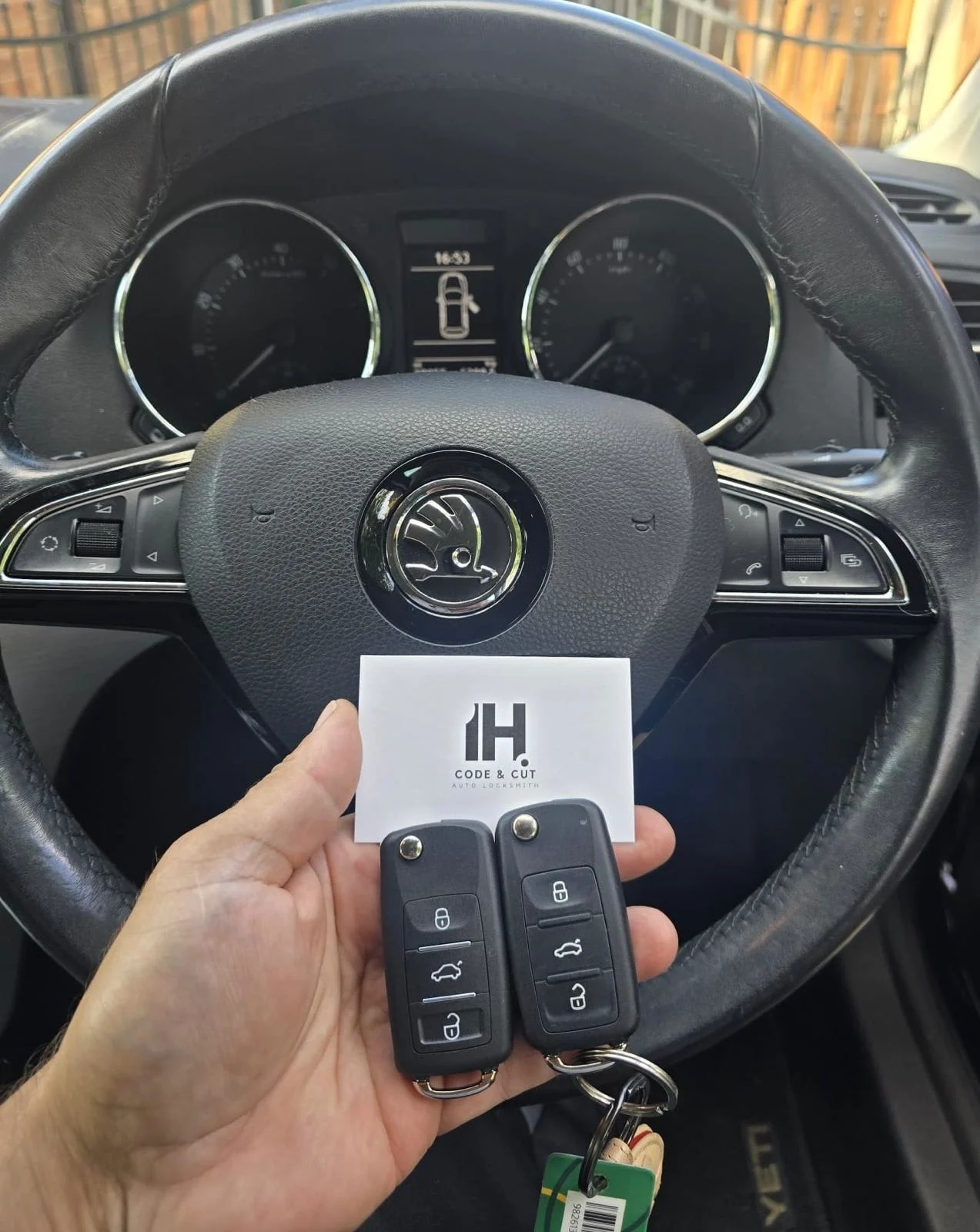 Images IH Code & Cut