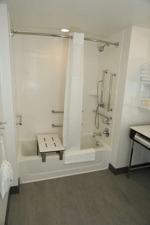Images Hampton Inn & Suites by Hilton Burlington