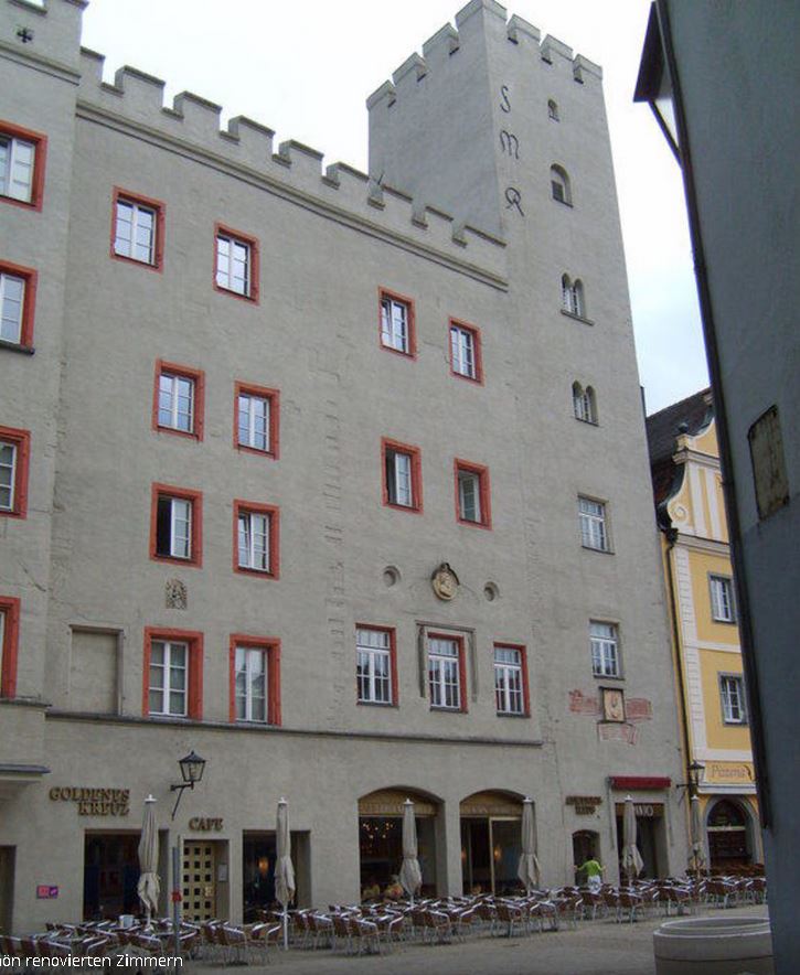 Hotel Goldenes Kreuz, Haidplatz 7 in Regensburg