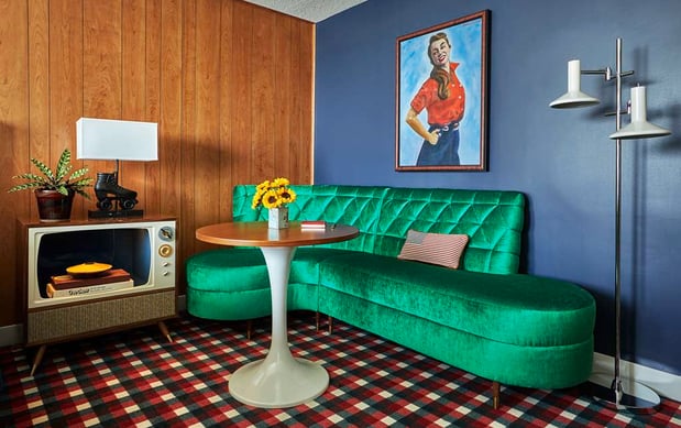 Images Graduate by Hilton Lincoln