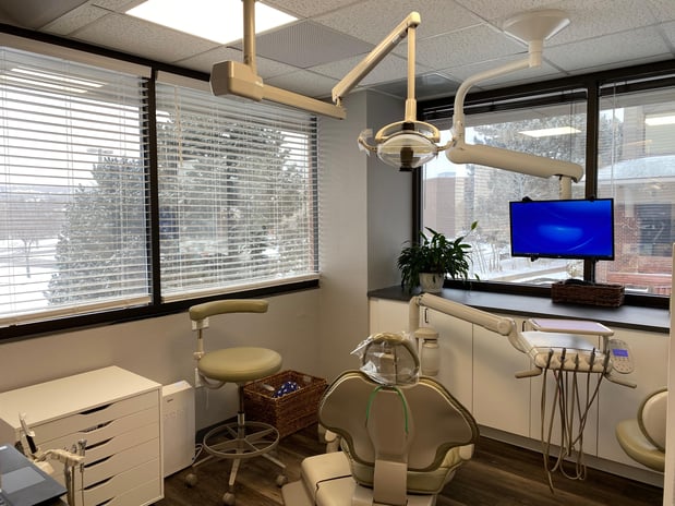 Images Rhonda K. Bowen, DDS