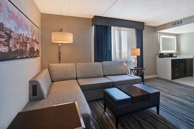 Images Embassy Suites by Hilton Syracuse