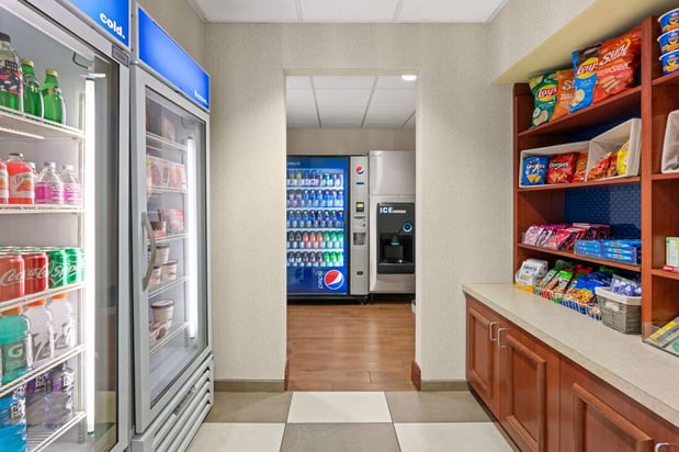 Images Hampton Inn & Suites Burlington