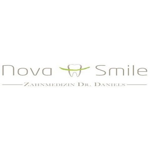 Nova-Smile-Zahnarzt Dr. Daniels in Düsseldorf