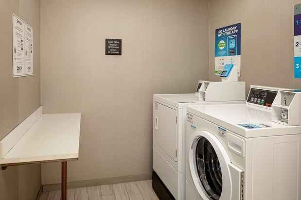 Images Hampton Inn & Suites Nashville-Airport