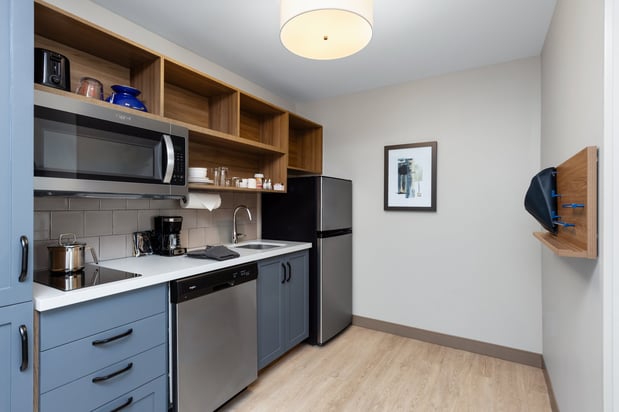 Images Candlewood Suites McPherson by IHG