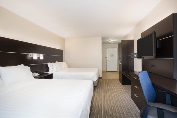Images Holiday Inn Express & Suites Ft. Collins by IHG