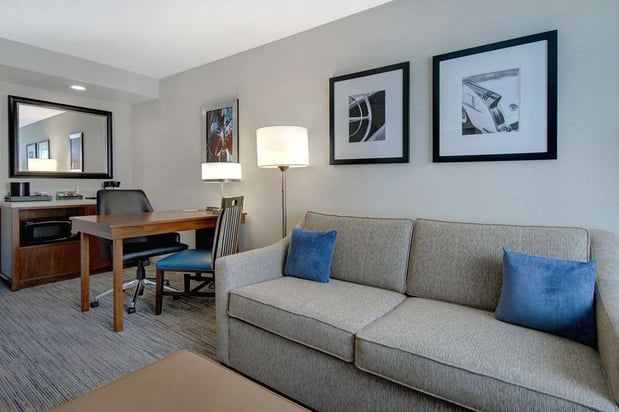 Images Embassy Suites by Hilton Detroit Metro Airport
