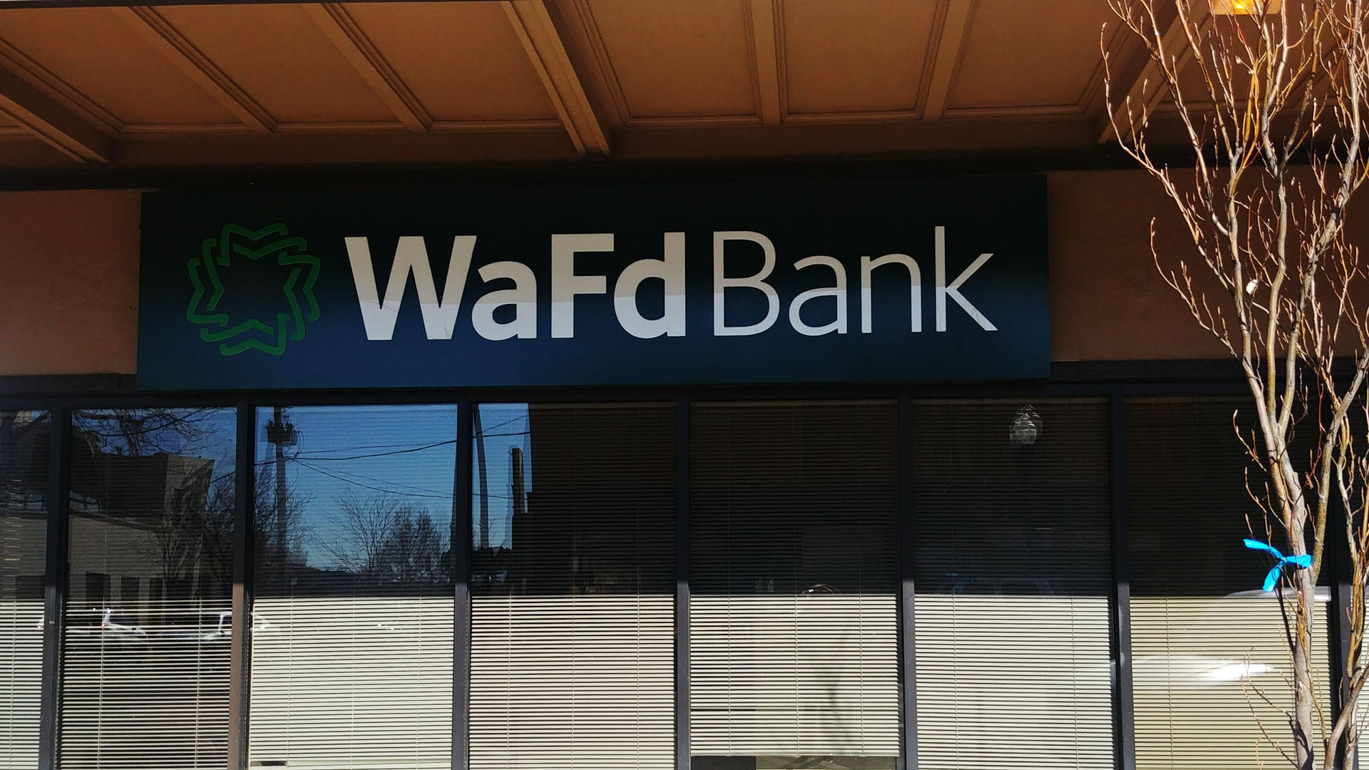 WaFd Bank Image